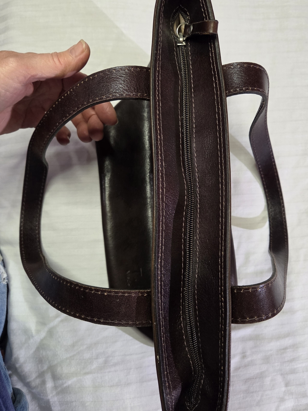 VINTAGE T Nobile Dark Brown Italian Leather Handbag MADE in ITALY. - Picture 4 of 11